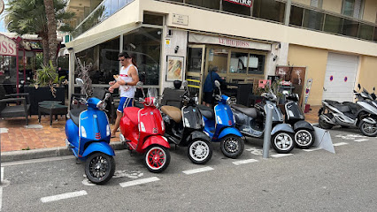 VESPA LOCATION MENTON