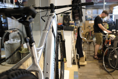 Facile, boutique cycle