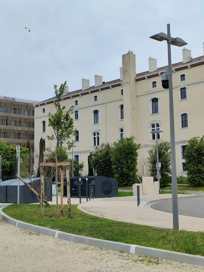 Box à vélos sécurisé